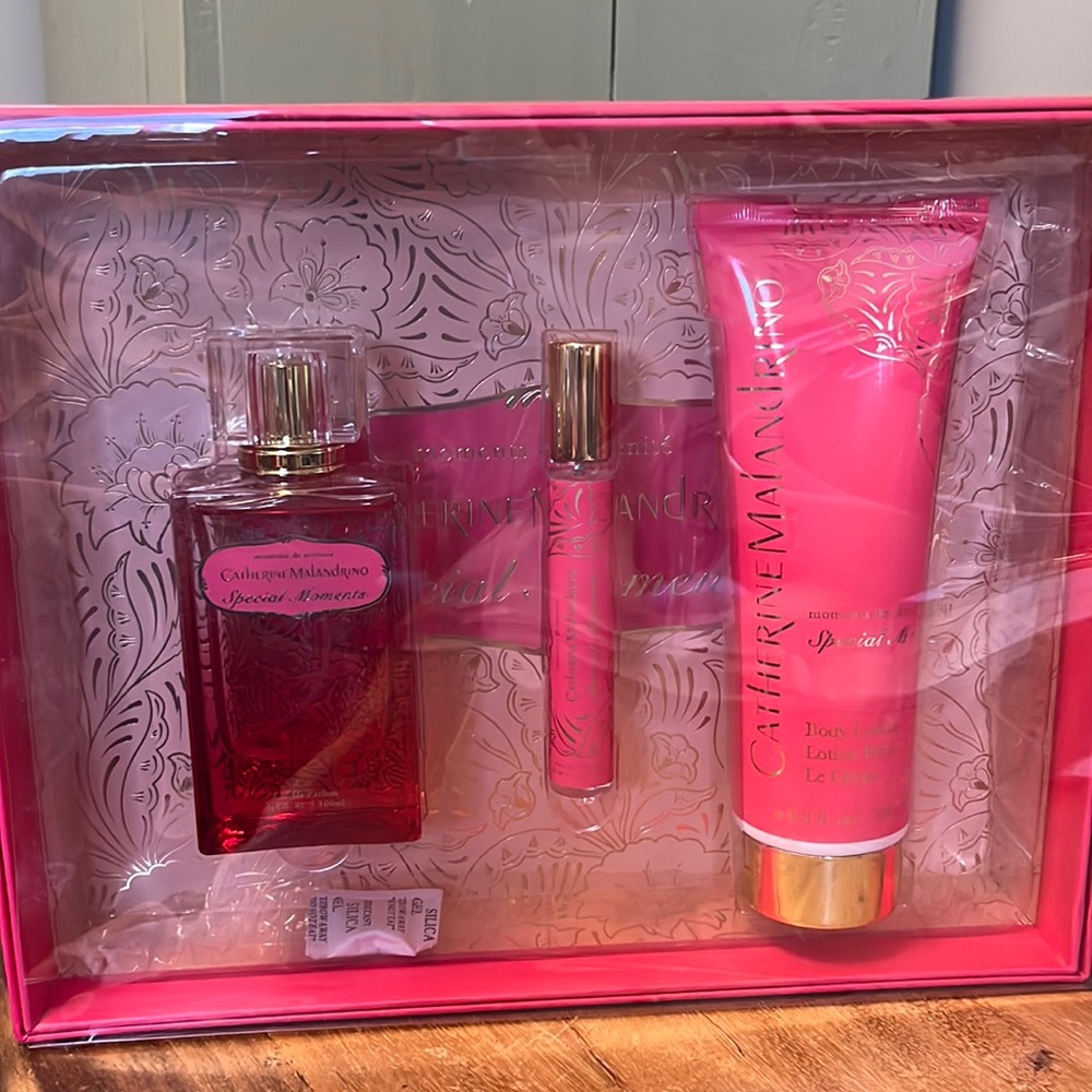CATHERINE MALANDRINO — 3 Piece Set